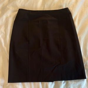 Banana Republic Black Pencil Skirt- Size 6.